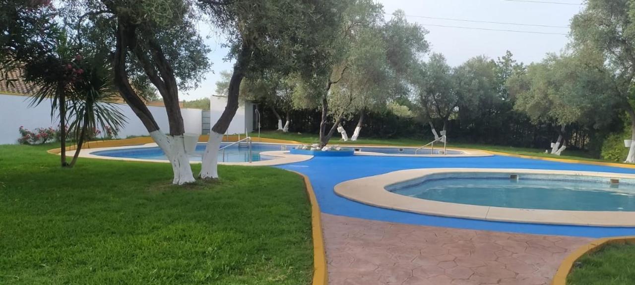 Sevilla Brisas Vip Valencina De La Concepcion エクステリア 写真