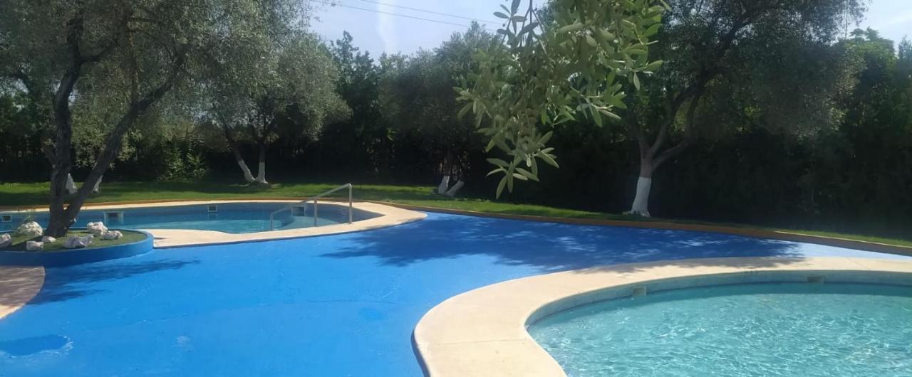 Sevilla Brisas Vip Valencina De La Concepcion エクステリア 写真
