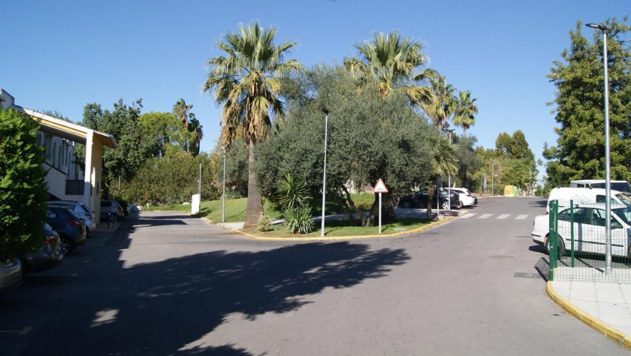Sevilla Brisas Vip Valencina De La Concepcion エクステリア 写真